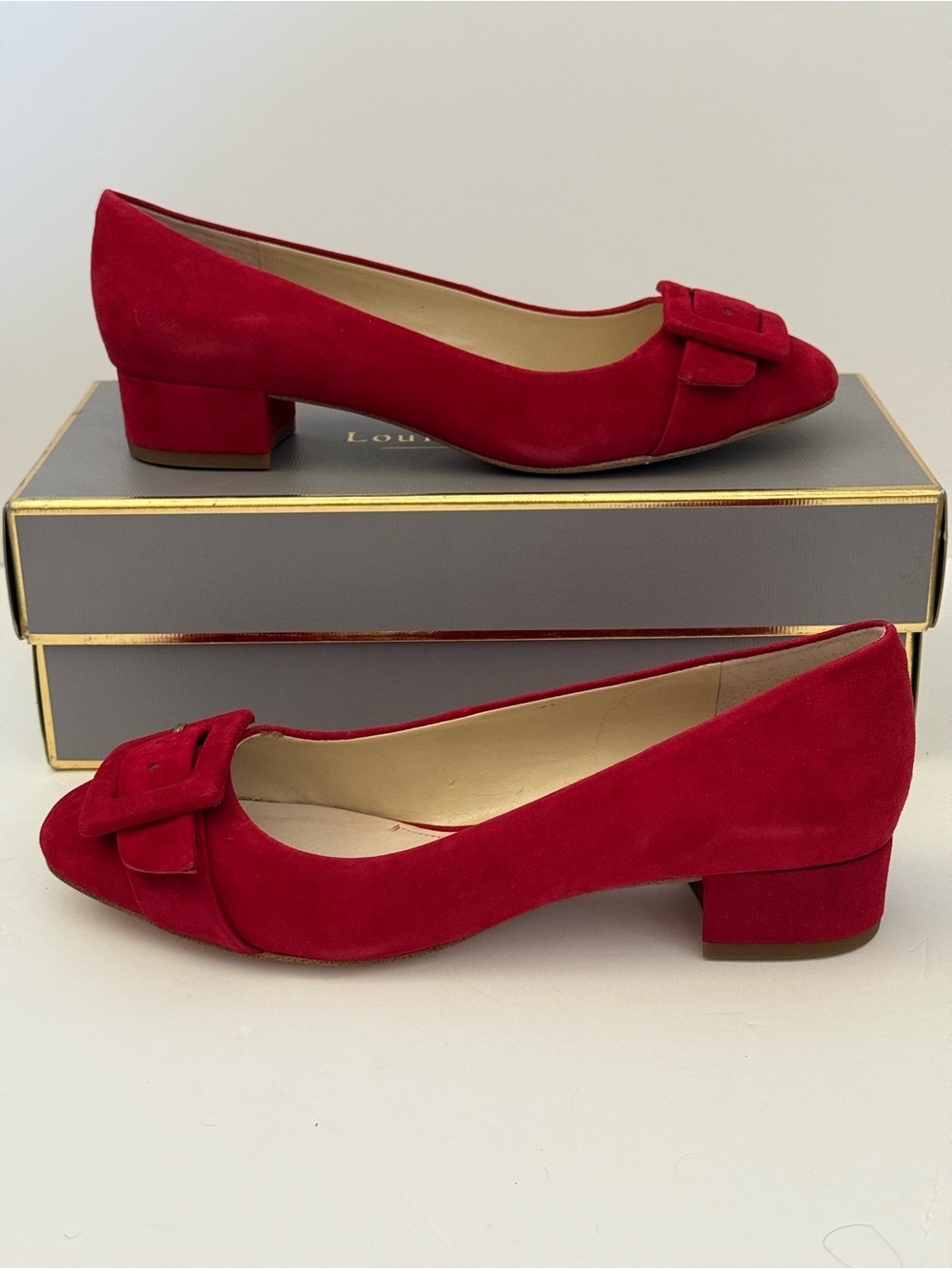 Louise et Cie Biata Red Suede Block Heel Pumps Buckle Accent Size 8 - Picture 3 of 6